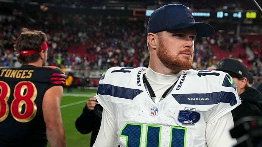 Seahawks QB Sam Darnold hurts oblique but plans to play Sat.
