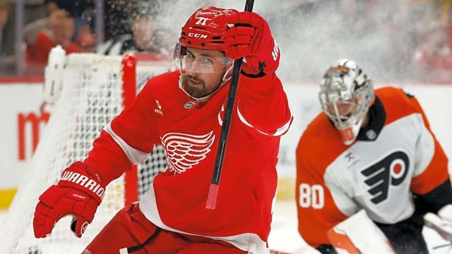 Dylan Larkin scores hat trick as Red Wings slam Flyers