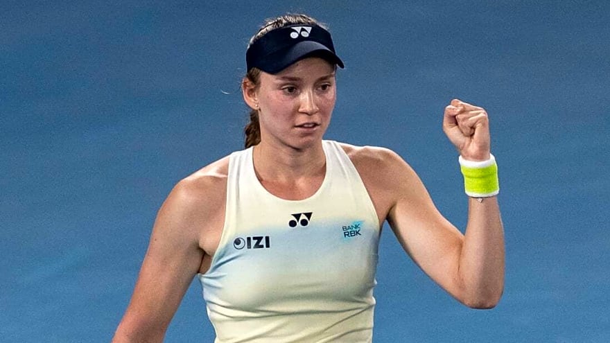 Elena Rybakina rallies, tops Aryna Sabalenka for first Australian Open title