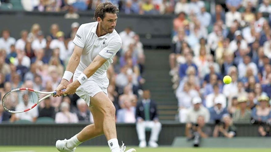 No. 2 seed Carlos Alcaraz eases into third round at Wimbledon