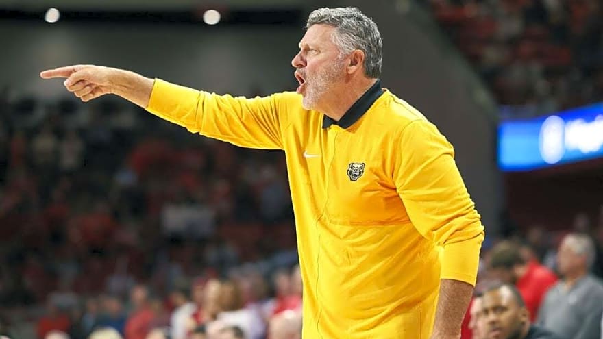 Confident UCF seeks third straight win as they welcome Oakland