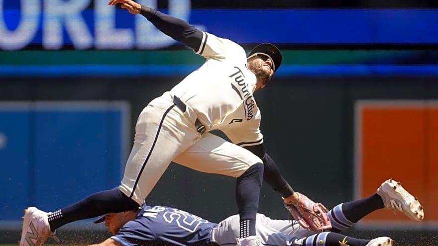 Rays score three in the 10th to beat Twins