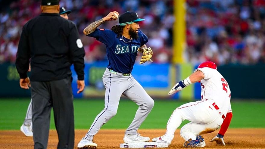Mariners score 3 in 10th, beat Angels on 1-hitter