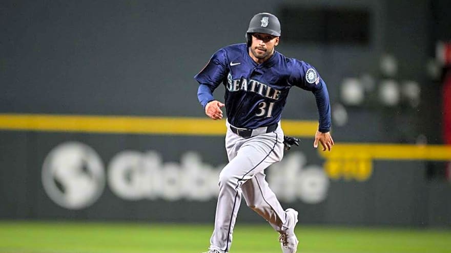 Astros claim OF Rhylan Thomas off waiver from Mariners