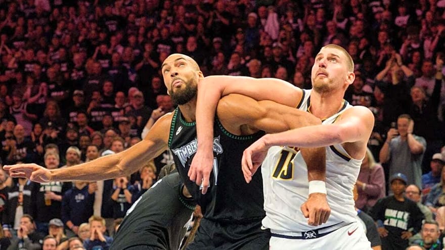 NBA roundup: Anthony Edwards, Donte DiVincenzo hurt in T-wolves' win