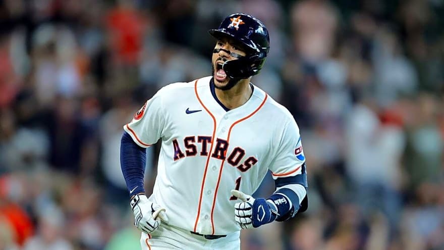 Red Sox fall short late as Astros sweep series