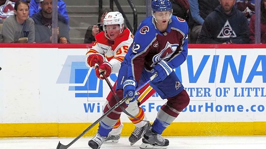 Avalanche score 5 goals in 1st period on way to rout of Flames