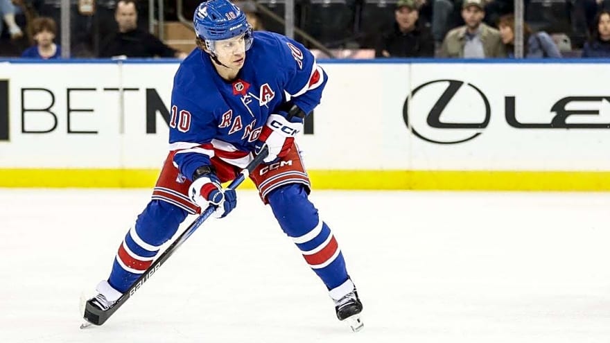 Rangers LW Artemi Panarin focuses on season, not free agency