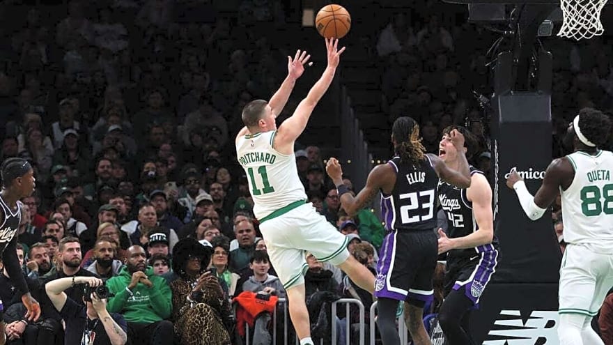 Payton Pritchard, Celtics steamroll floundering Kings