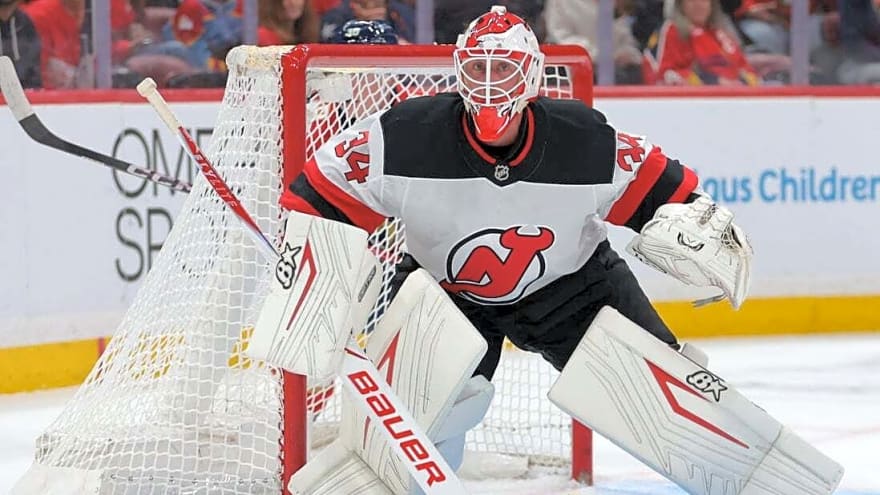 Devils, trying to get through middling stretch, visit rival Flyers