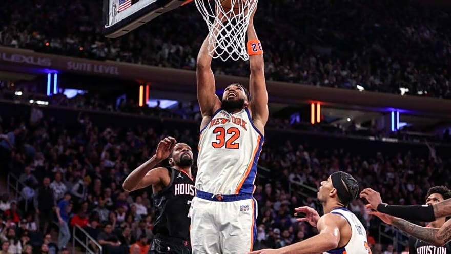 Knicks search for season sweep of red-hot Cavaliers