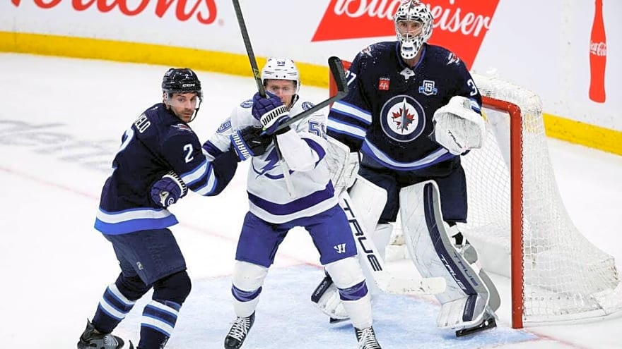Jets top Lightning as Connor Hellebuyck outdues Andrei Vasilevskiy