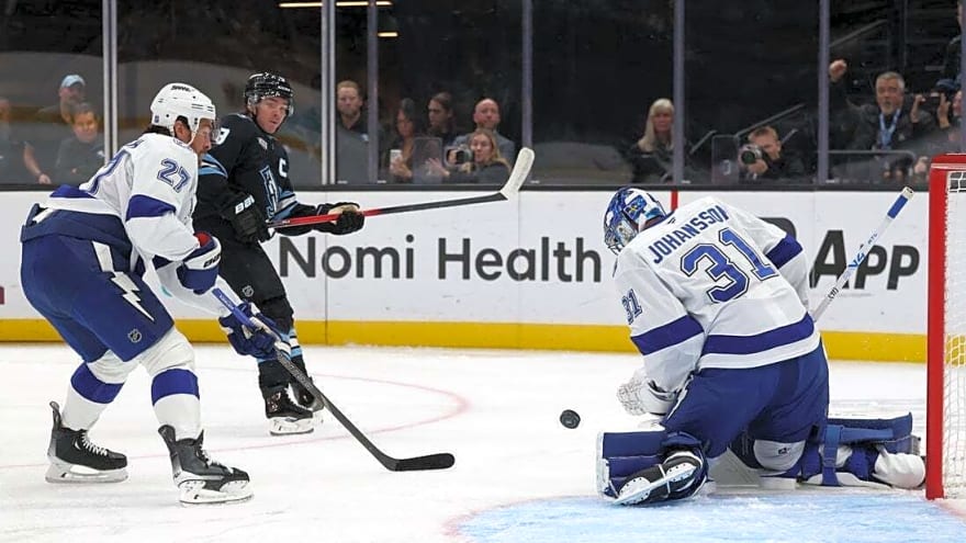 Lightning tame Mammoth, open trip with 5th straight win