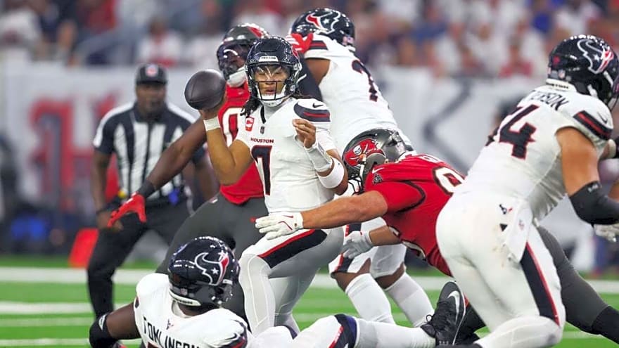 Buccaneers best Texans with last-minute TD drive