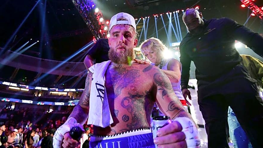Jake Paul downs Julio Ceasar Chavez Jr. in unaminous decision