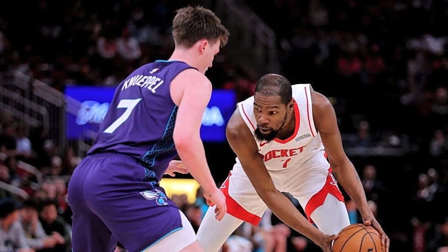 Kon Knueppel, streaking Hornets handle sputtering Rockets