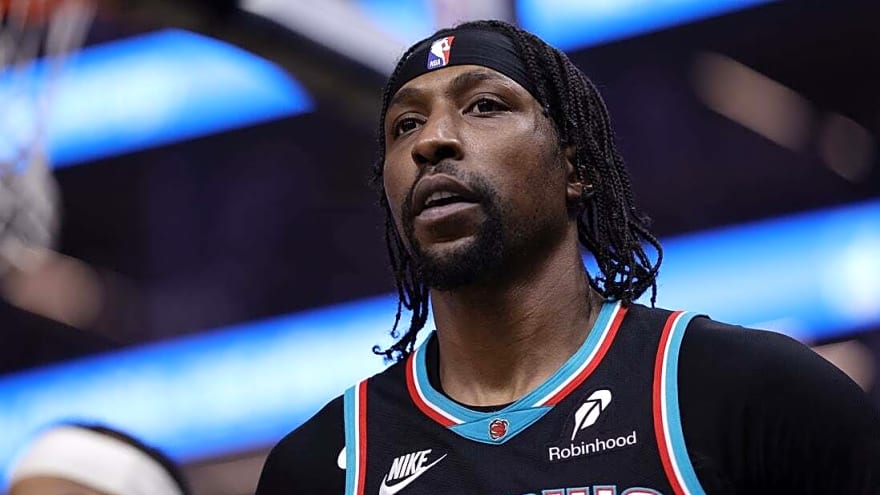 Report: Kentavious Caldwell-Pope exercising option to stay in Memphis