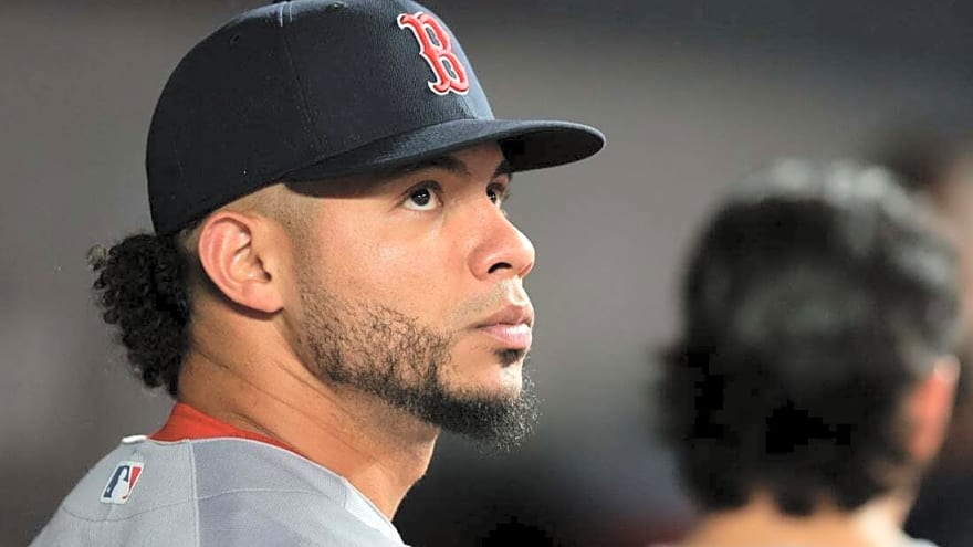 Red Sox put All-Star 1B Willson Contreras (hamstring) on IL