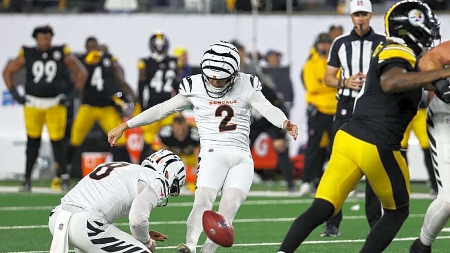 Joe Flacco outplays Aaron Rodgers as Bengals edge Steelers