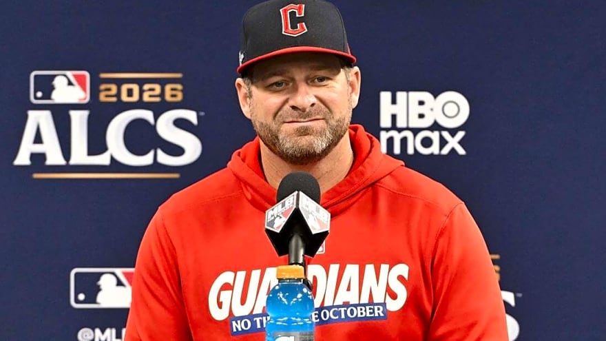 Guardians' Stephen Vogt shuts down Mariners rumors: 'I'm coming back'