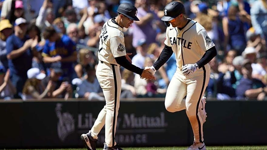 Mariners pull out 10-inning win to sweep Diamondbacks