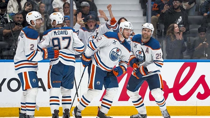 NHL roundup: Connor McDavid's 5 points help Oilers outgun Canucks 9-7