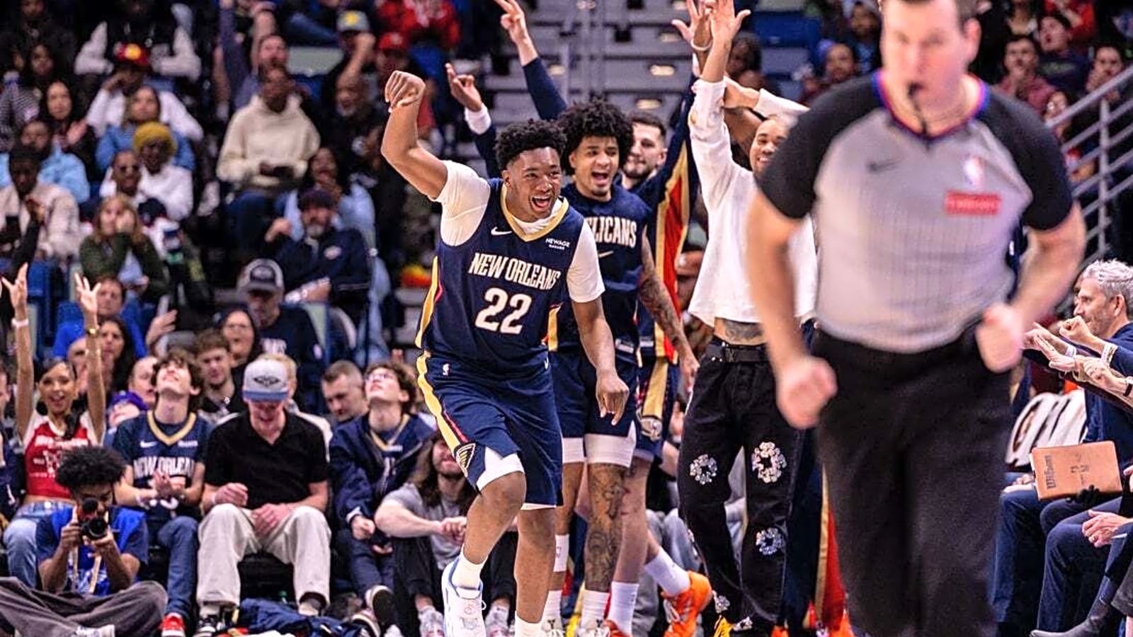 Pelicans claim first four-game winning streak with Pacers rout