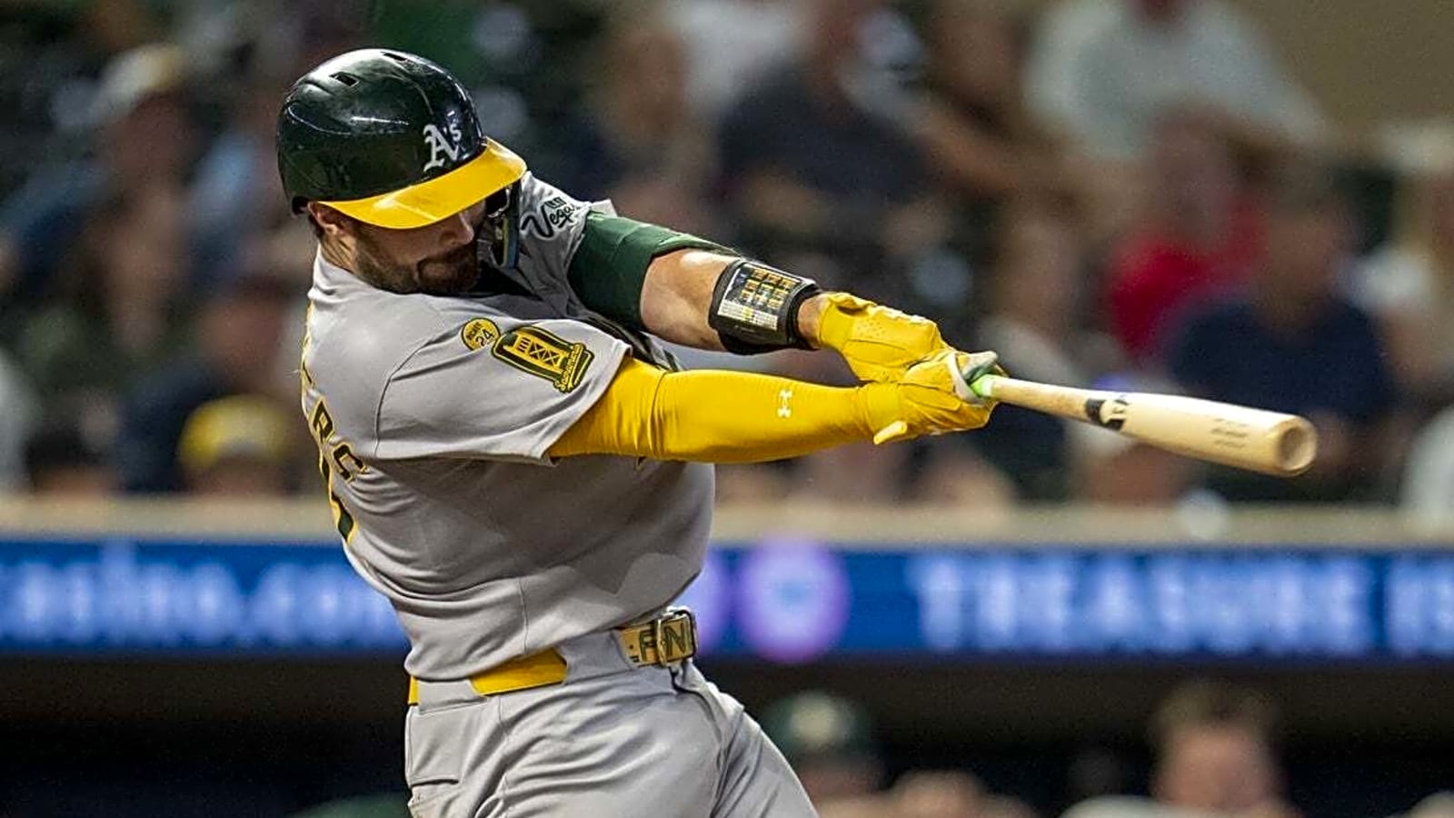 A&#39;s hope Shea Langeliers stays on tear vs. Twins