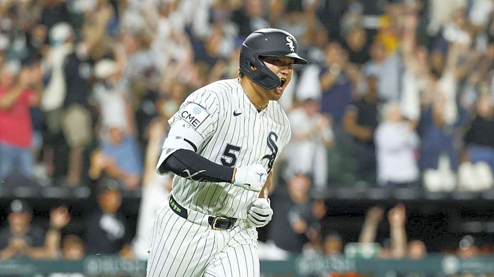 White Sox's Munetaka Murakami (hamstring) leaves game