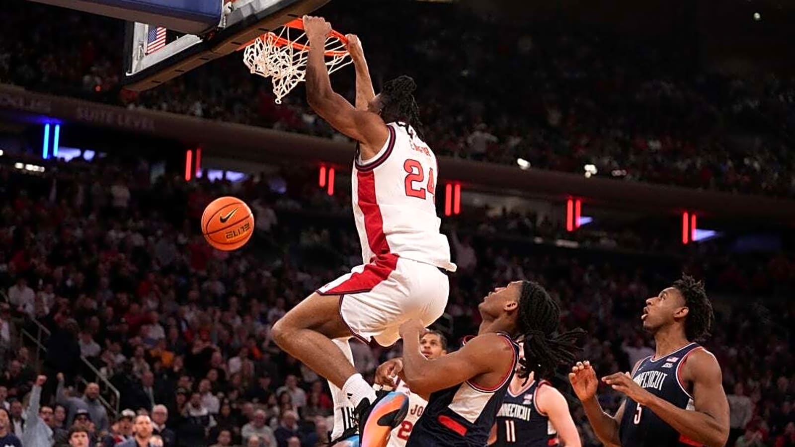 No. 13 St. John's starts fast, pounds No. 6 UConn for Big East crown