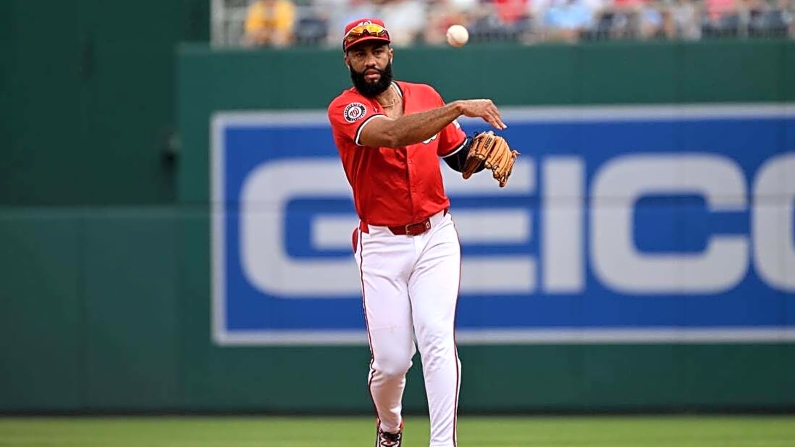 Yankees acquire INF Amed Rosario from Nationals