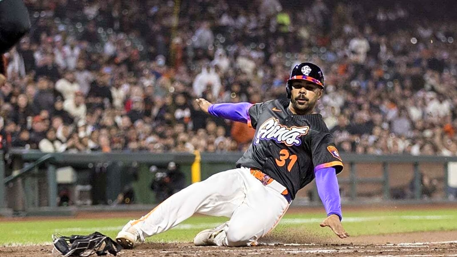 Angels obtain LaMonte Wade Jr. from Giants