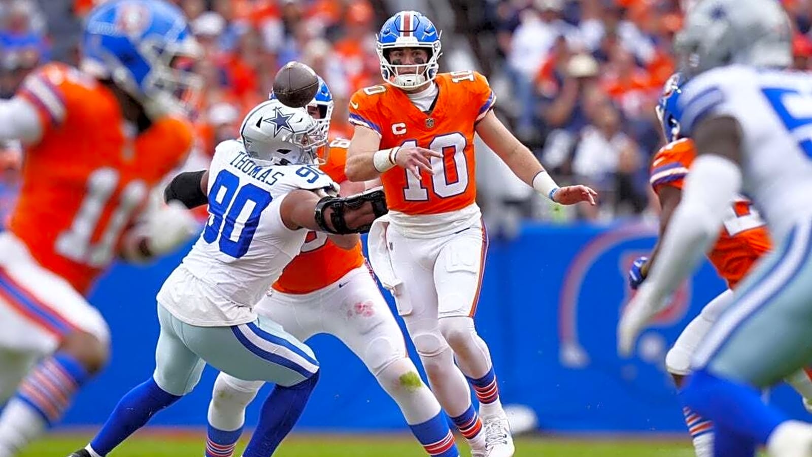 Bo Nix, RJ Harvey lead Broncos to 5th straight win in rout of Cowboys