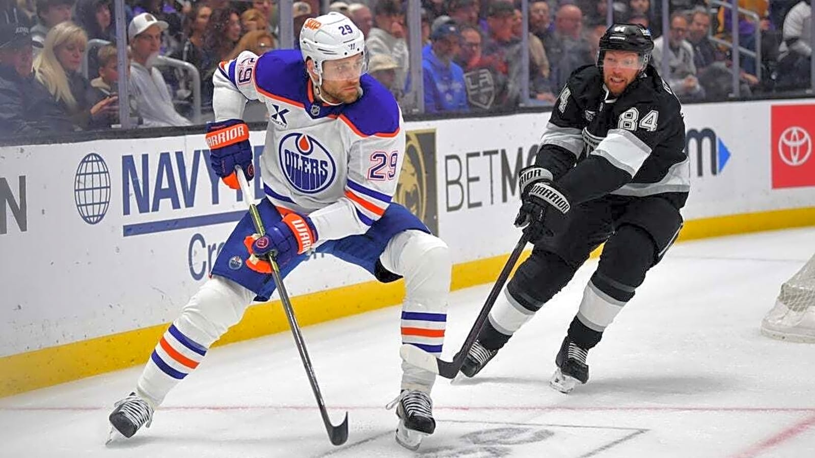 Leon Draisaitl, Connor Hellebuyck, Nikita Kucherov named Hart finalists