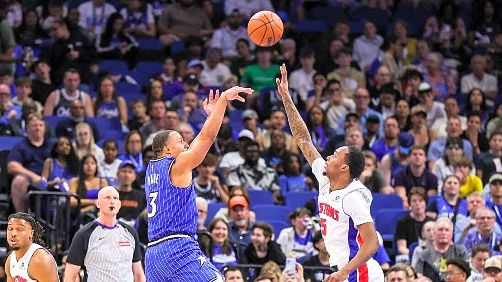 Magic continue playoff push with win over Pistons
