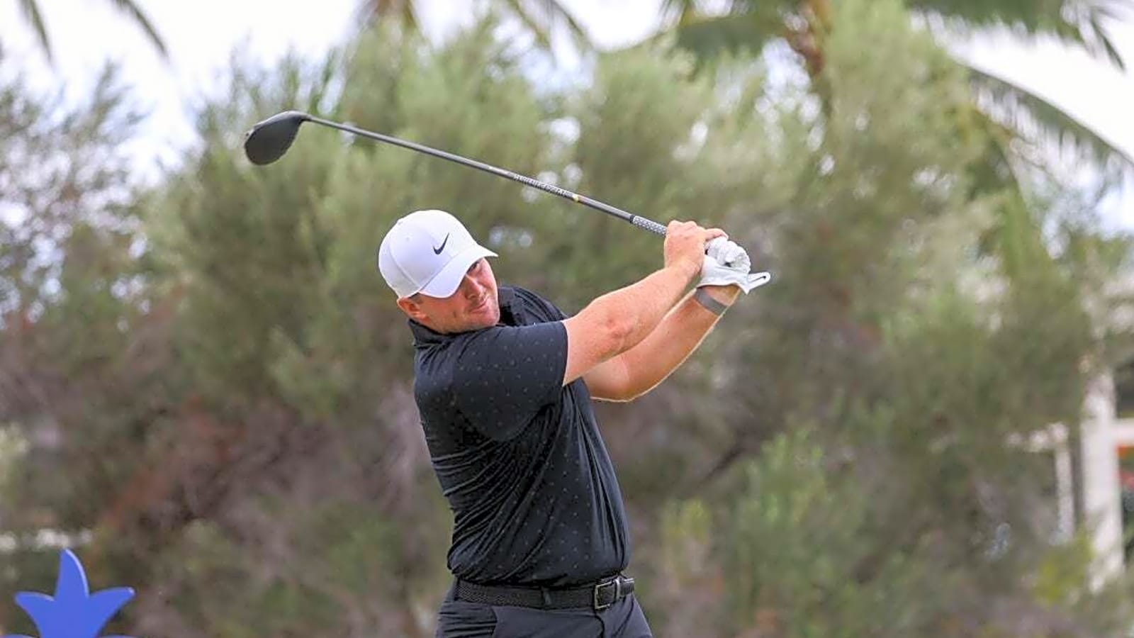 Chris Gotterup wins season-opening Sony Open by two shots