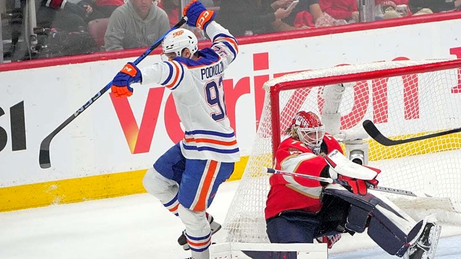 Oilers F Vasily Podkolzin inks 3-year extension