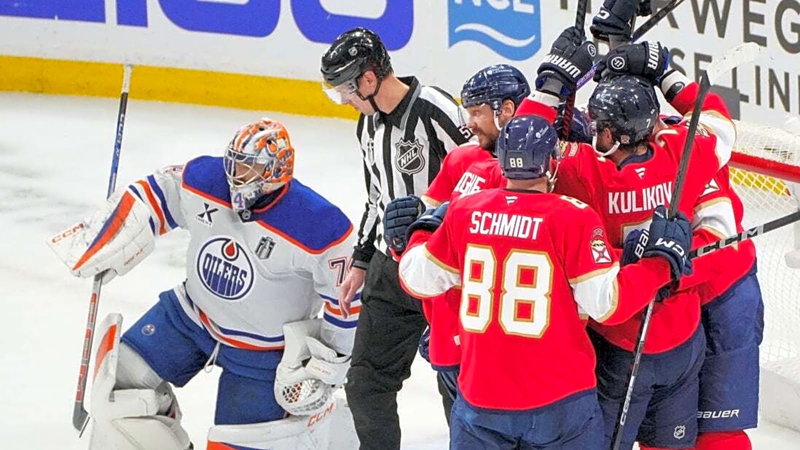 Sam Reinhart scores 4, Panthers beat Oilers to retain Stanley Cup
