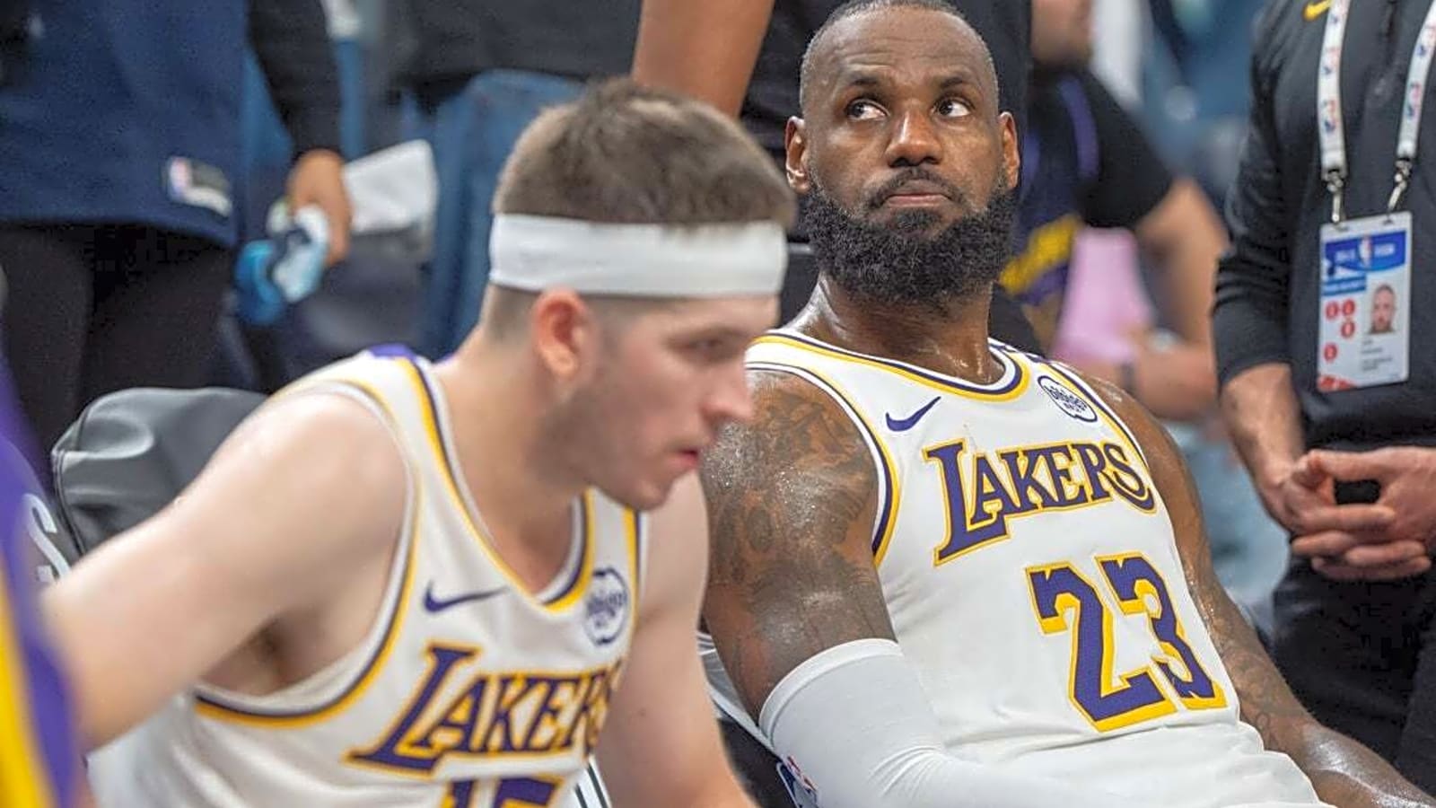 Lakers face elimination, battle Timberwolves in Game 5
