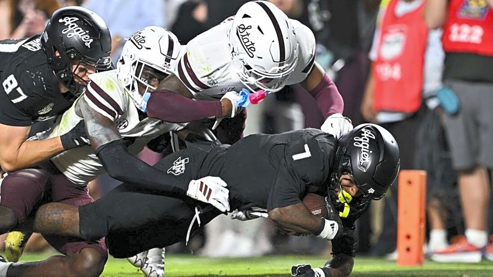 Marcel Reed accounts for 3 TDs as No. 6 Texas A&M beats Mississippi State