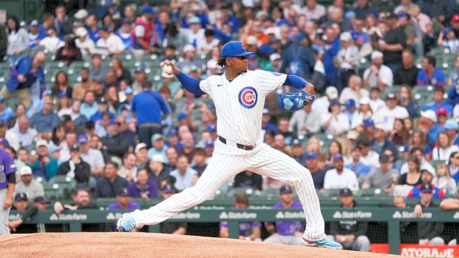 Cubs' Edward Cabrera exits early vs. Rockies due to hand cramp