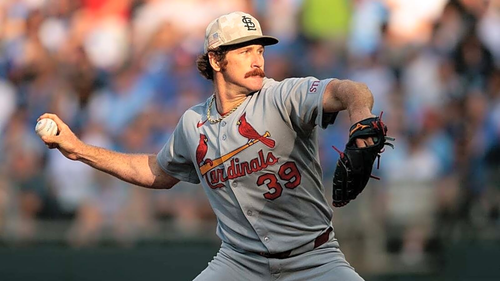 Miles Mikolas wins pitchers' duel as Cardinals top Royals