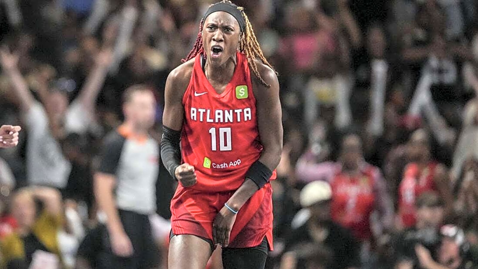 Dream re-sign G Rhyne Howard, four others