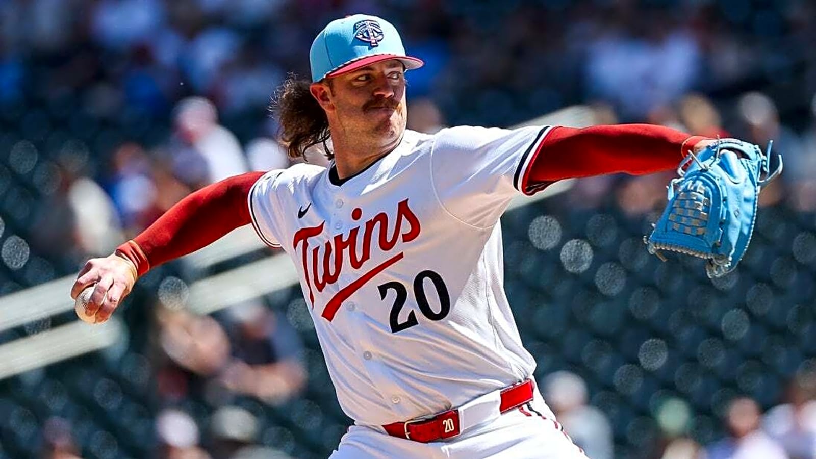 Twins try to sweep Cubs, close in on .500 mark