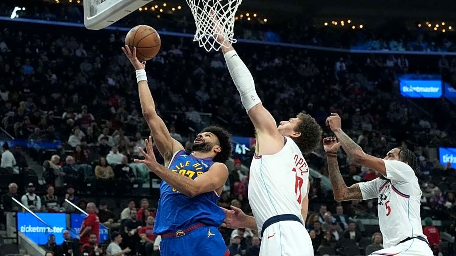 Bennedict Mathurin (38) lifts Clippers to tight win over Nuggets