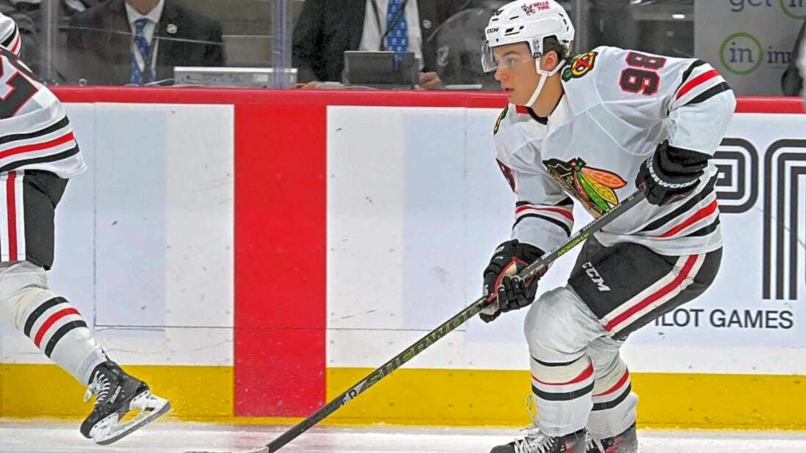 Blackhawks take &#39;winning habits&#39; into home opener vs. Canadiens