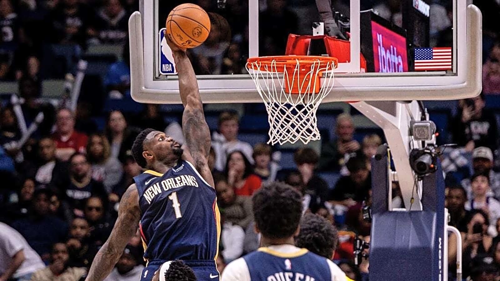 Suddenly solid Pelicans try to take down Mavericks