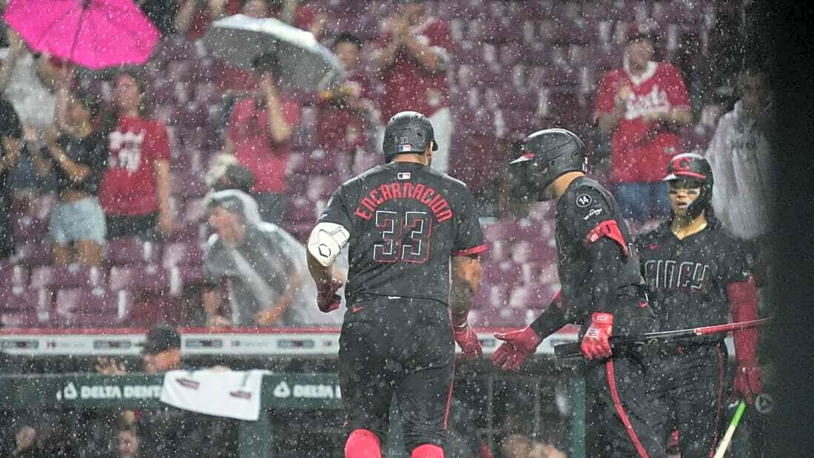 Christian Encarnacion-Strand hits walk-off double to lead Reds past Diamondbacks