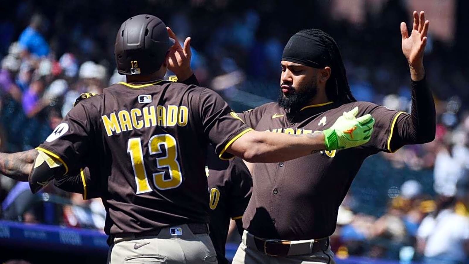 Suddenly showing power, Padres open series with Reds