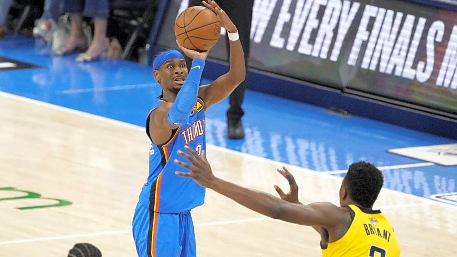 Thunder pack counterpunch in Game 2, even series with Pacers